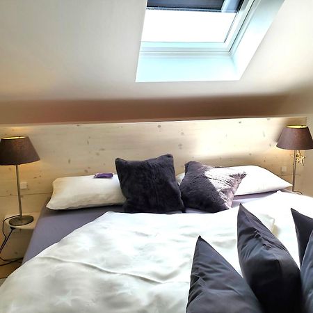 Apartment Chalet Am Schloss Kaltenberg Nahe Ammersee Geltendorf Ngoại thất bức ảnh