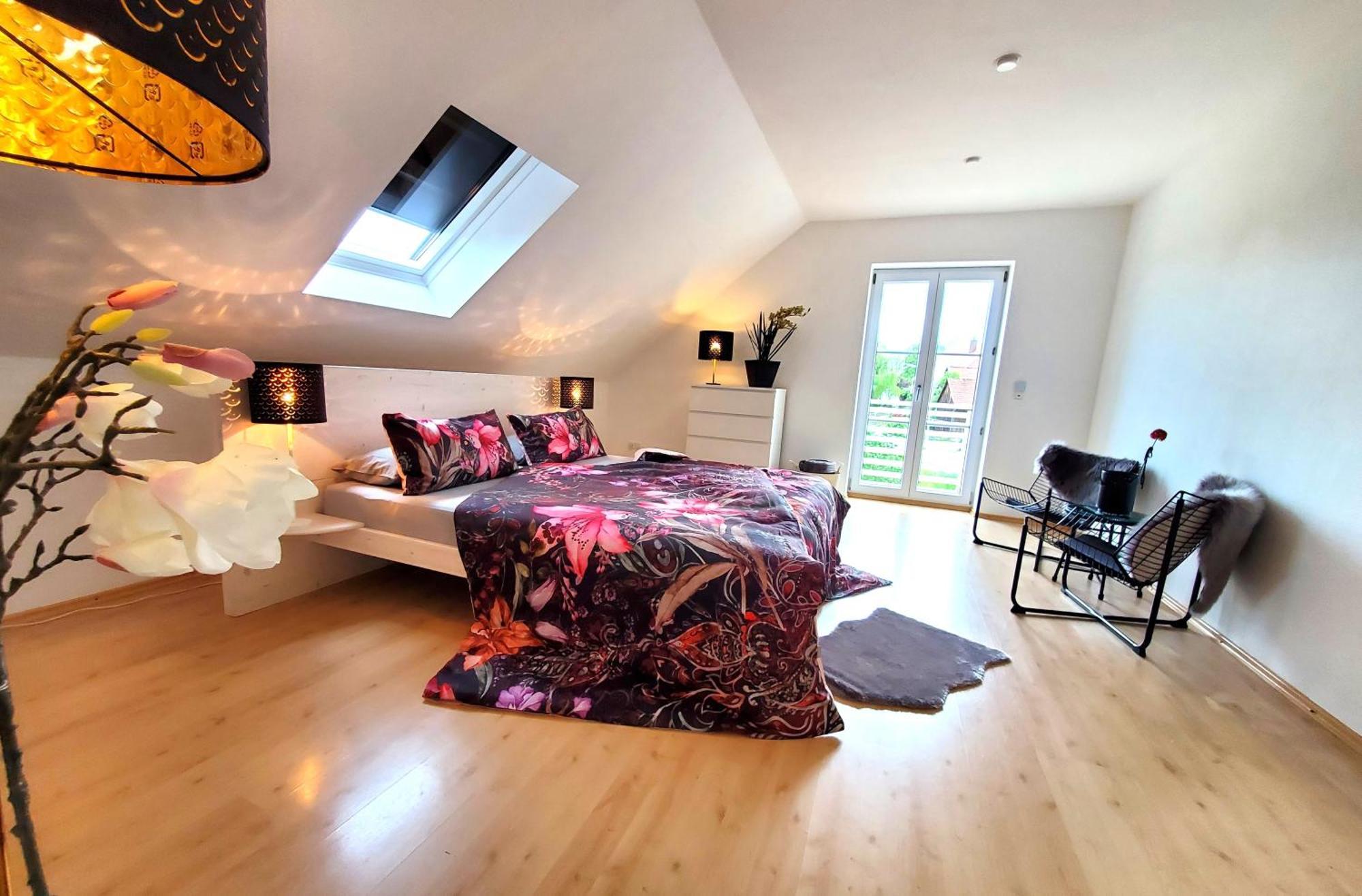 Apartment Chalet Am Schloss Kaltenberg Nahe Ammersee Geltendorf Ngoại thất bức ảnh